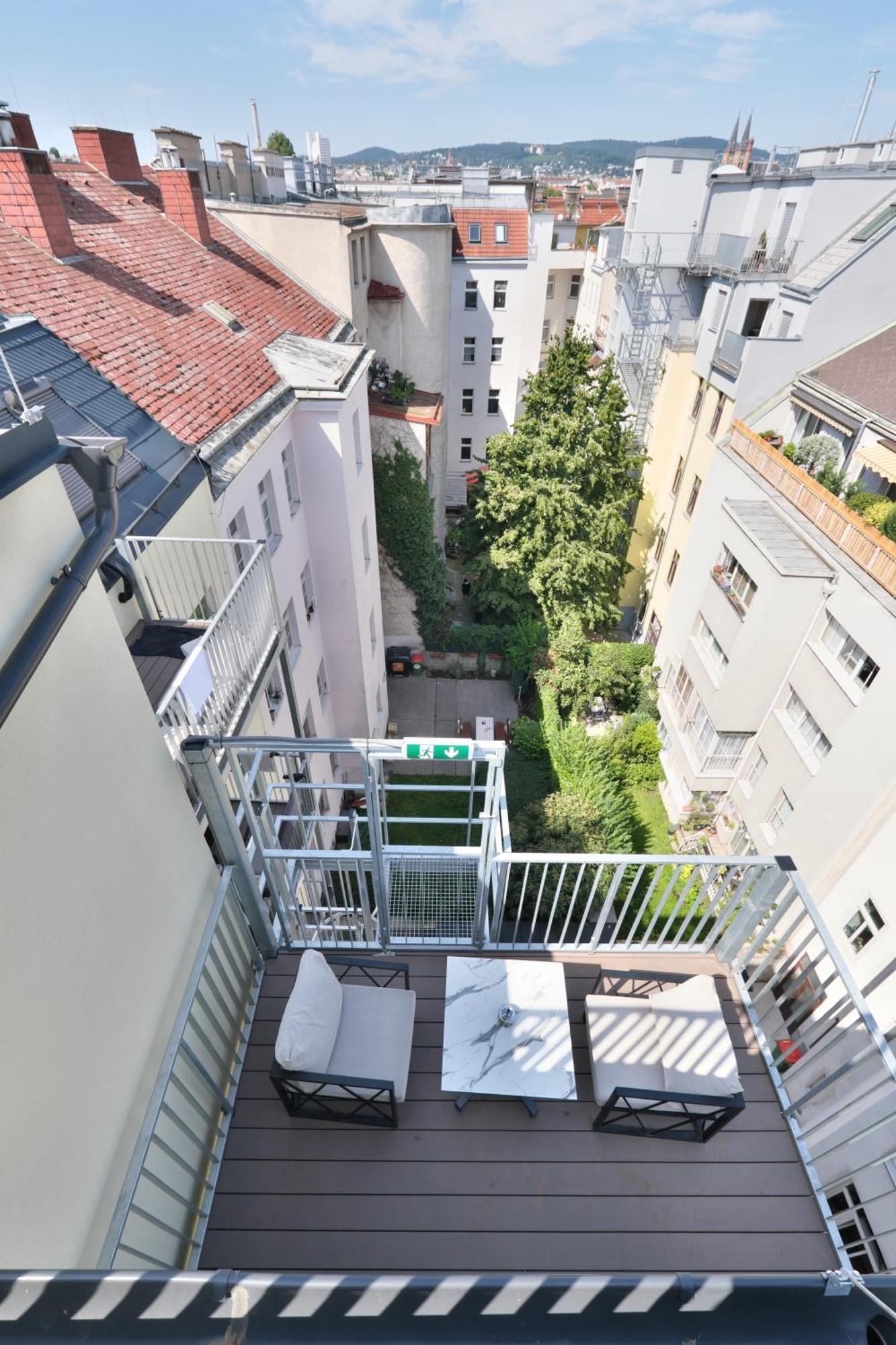Vienna Lotus Apartments 객실 사진